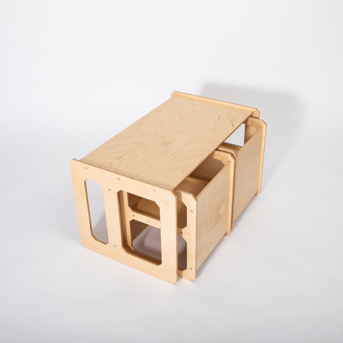 Montessori tafel- en stoelenset met 2 stoelen