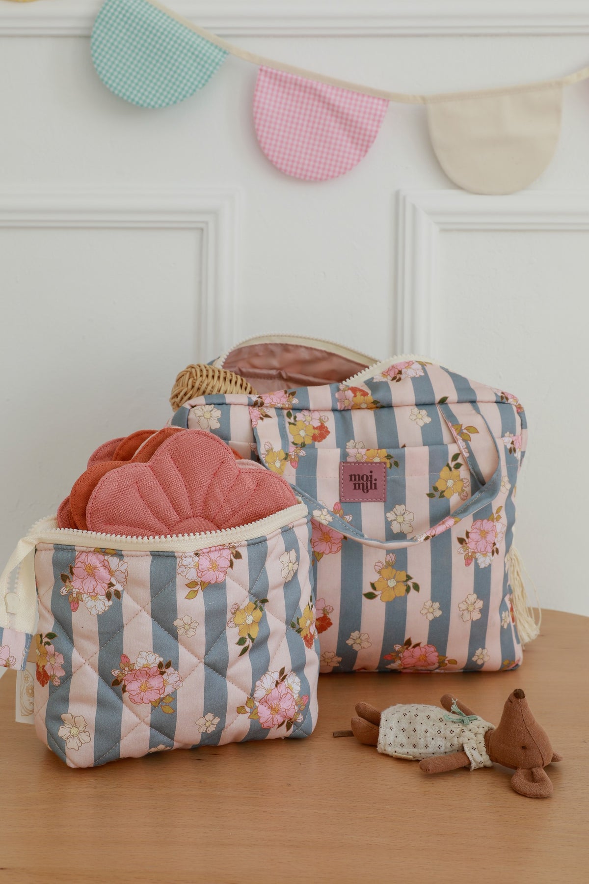 Set van 2 make-up tassen met blauwe strepen