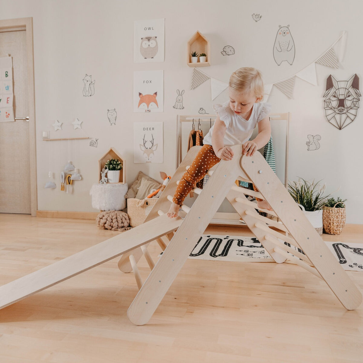 Montessori klimdriehoek met hellingbaan
