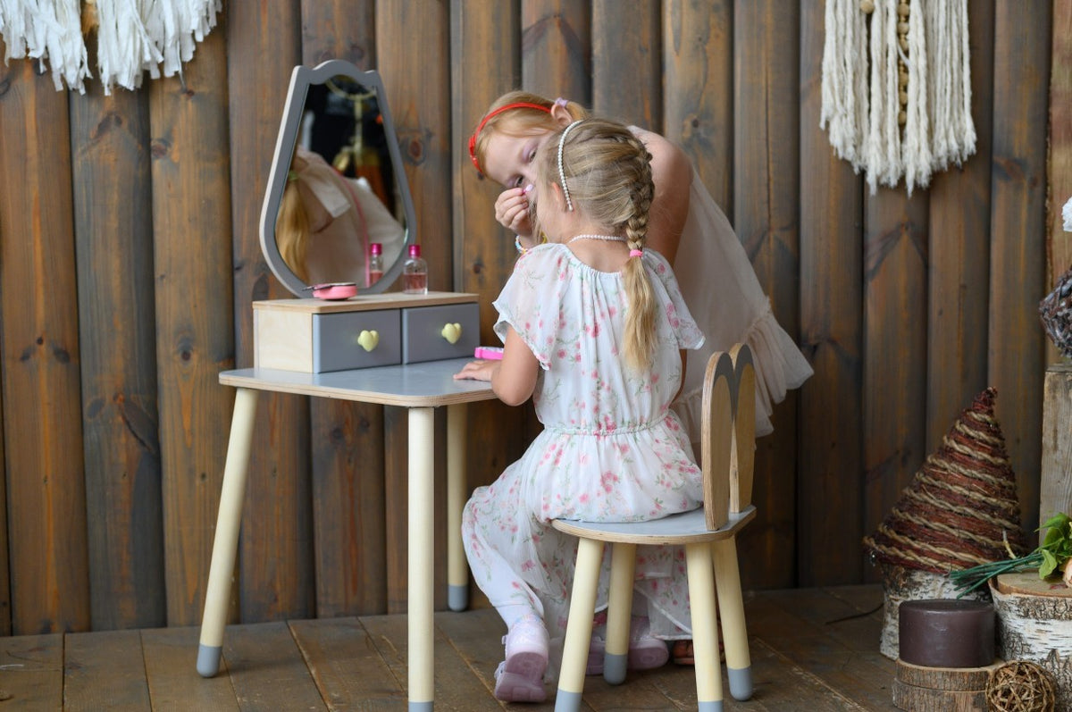 Kinderkaptafel met stoel en spiegel, Tulp